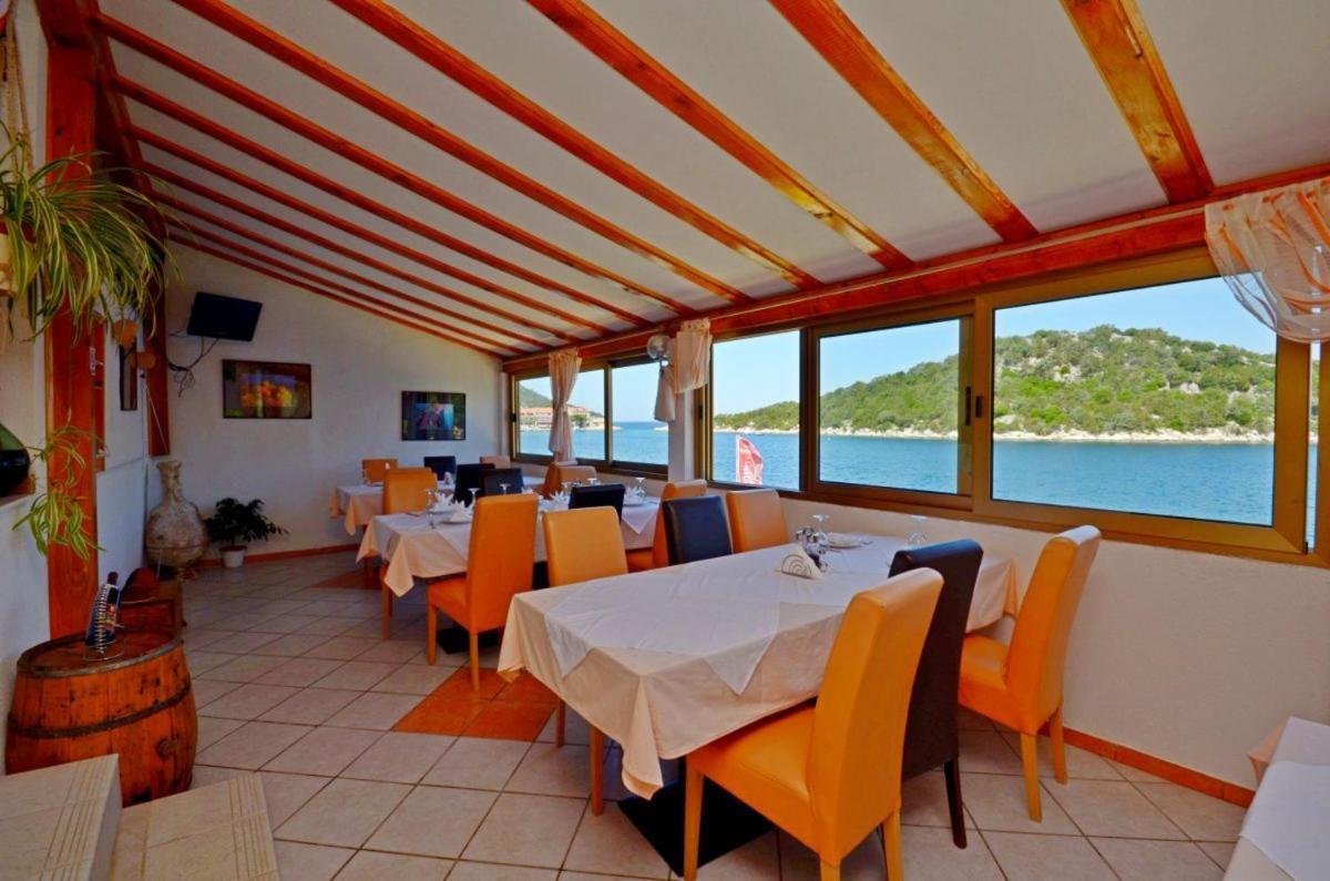 Apartments And Rooms Barbara Lastovo Екстер'єр фото