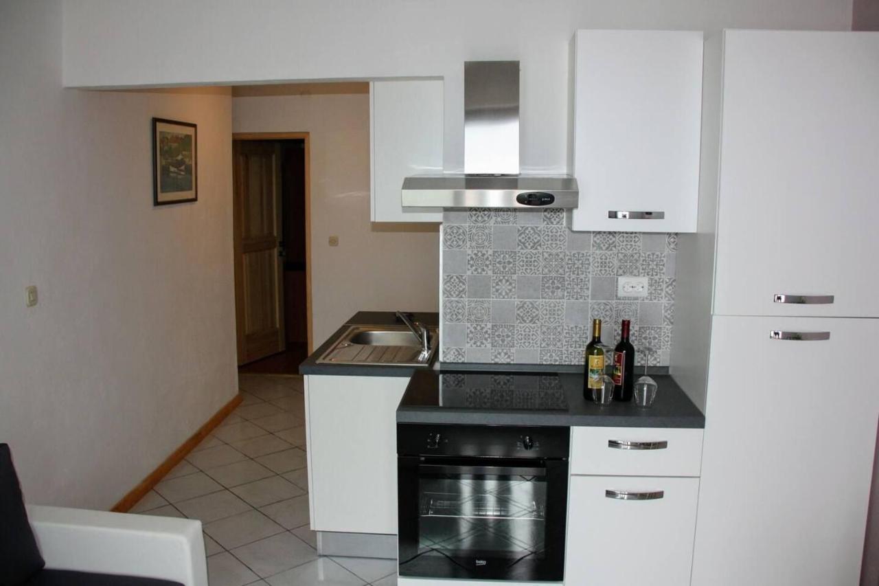 Apartments And Rooms Barbara Lastovo Екстер'єр фото