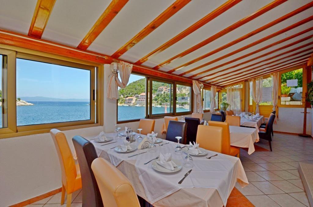 Apartments And Rooms Barbara Lastovo Екстер'єр фото